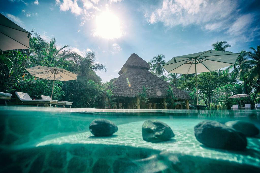 Clandestino Beach Resort Parrita Bagian luar foto